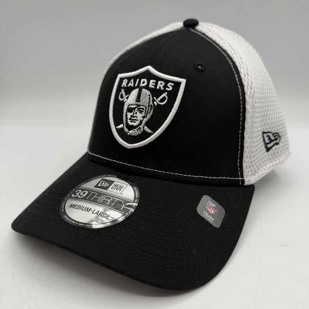 New Era 39Thirty Las Vegas Raiders Hat Cap Sz M/L Black/White Stretch Flex Fit